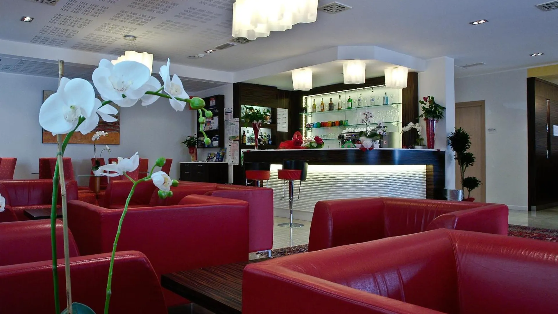 ***  ביביונה Hotel Villa Angelina איטליה